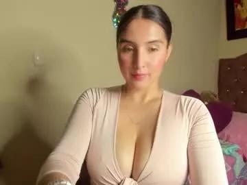 Girls: discover live performances with matured cam models, from teasing to fixations, in a variety of stunning live sex cams.