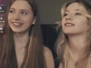 Girls: discover live performances with matured cam models, from teasing to fixations, in a variety of stunning live sex cams.