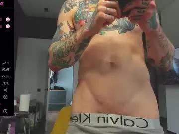 Girls: discover live performances with matured cam models, from teasing to fixations, in a variety of stunning live sex cams.