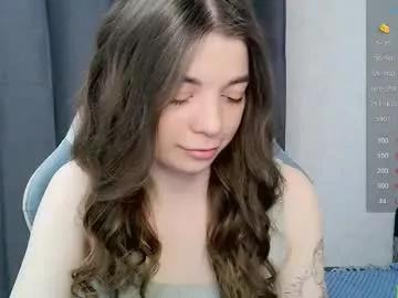 Girls: discover live performances with matured cam models, from teasing to fixations, in a variety of stunning live sex cams.