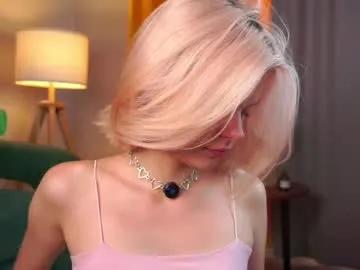 Girls: discover live performances with matured cam models, from teasing to fixations, in a variety of stunning live sex cams.