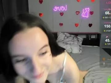 Girls: discover live performances with matured cam models, from teasing to fixations, in a variety of stunning live sex cams.