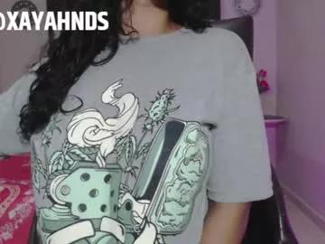 xayahnds from Chaturbate