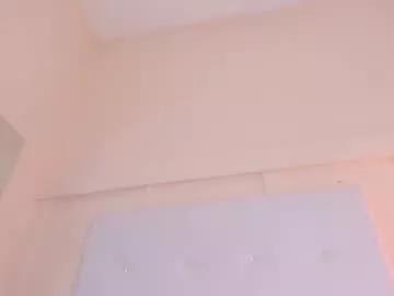 xayahnds from Chaturbate