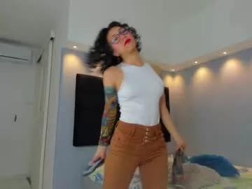 Girls: discover live performances with matured cam models, from teasing to fixations, in a variety of stunning live sex cams.