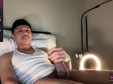 xmomentumx from Chaturbate
