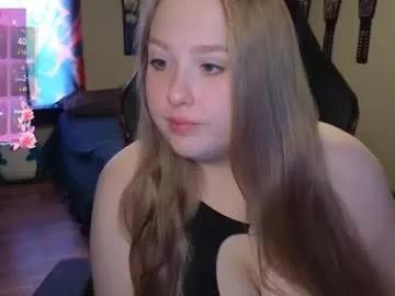 Girls: discover live performances with matured cam models, from teasing to fixations, in a variety of stunning live sex cams.