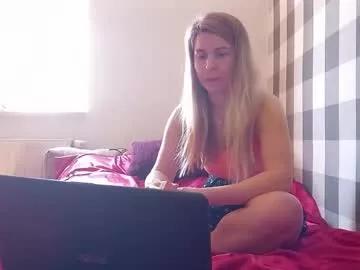 Customizable and fascinating: Ignite your taste buds and discover our delicious range of new live broadcasts with excited hosts getting their sweet shapes pumped with their cherished sex toy vibrators.