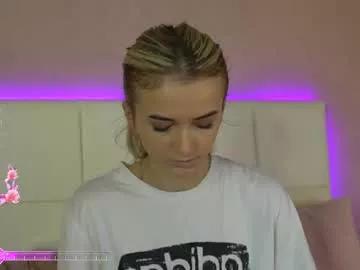yannajeen from Chaturbate