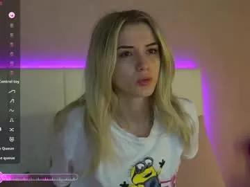 yannajeen from Chaturbate