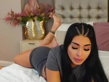 Girls: discover live performances with matured cam models, from teasing to fixations, in a variety of stunning live sex cams.