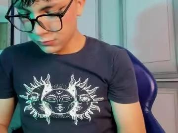 yess__daddy from Chaturbate