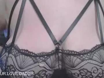 Girls: discover live performances with matured cam models, from teasing to fixations, in a variety of stunning live sex cams.