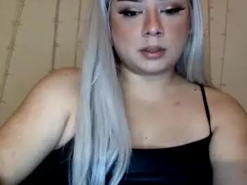 Girls: discover live performances with matured cam models, from teasing to fixations, in a variety of stunning live sex cams.