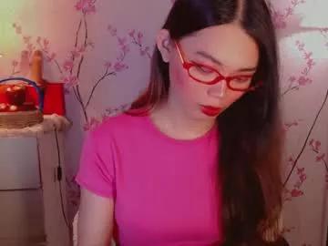 Girls: discover live performances with matured cam models, from teasing to fixations, in a variety of stunning live sex cams.