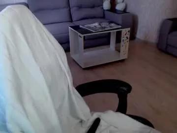 Girls: discover live performances with matured cam models, from teasing to fixations, in a variety of stunning live sex cams.