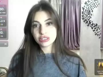 Girls: discover live performances with matured cam models, from teasing to fixations, in a variety of stunning live sex cams.