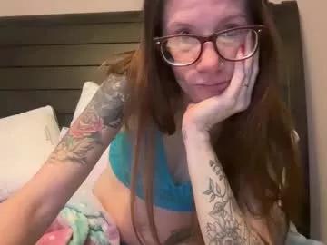 Girls: discover live performances with matured cam models, from teasing to fixations, in a variety of stunning live sex cams.