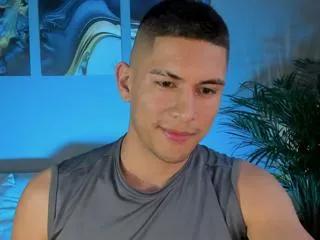 aaron_foox on Flirt4Free 