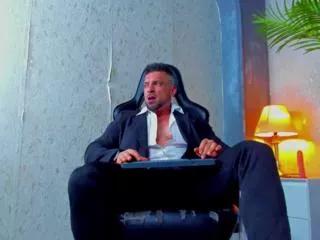 dennis_cox from Flirt4Free