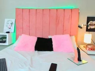 emiily_a on Flirt4Free 