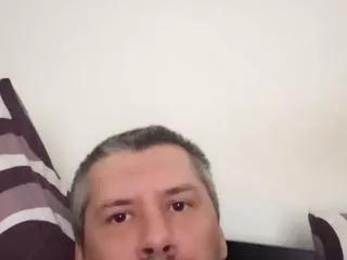 iannis_b from Flirt4Free