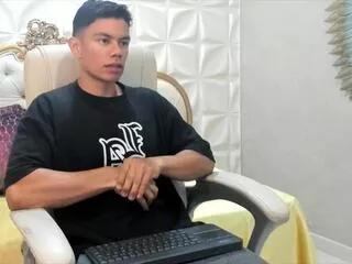 logan_jackson on Flirt4Free 
