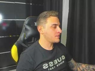 ruben_deniro on Flirt4Free 