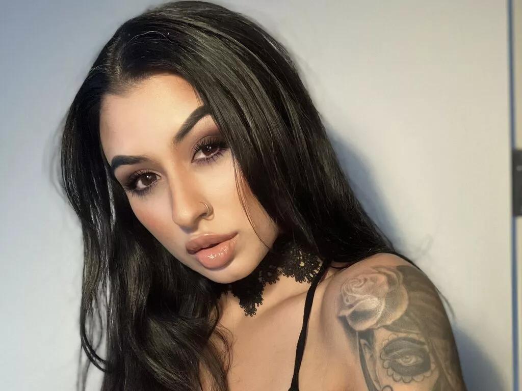 EmmyMeadows on LiveJasmin 