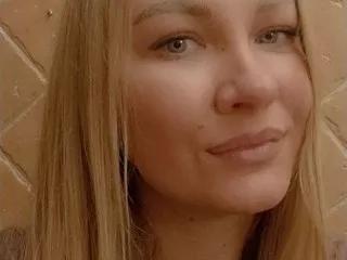 LanaBlondeBush from Streamate