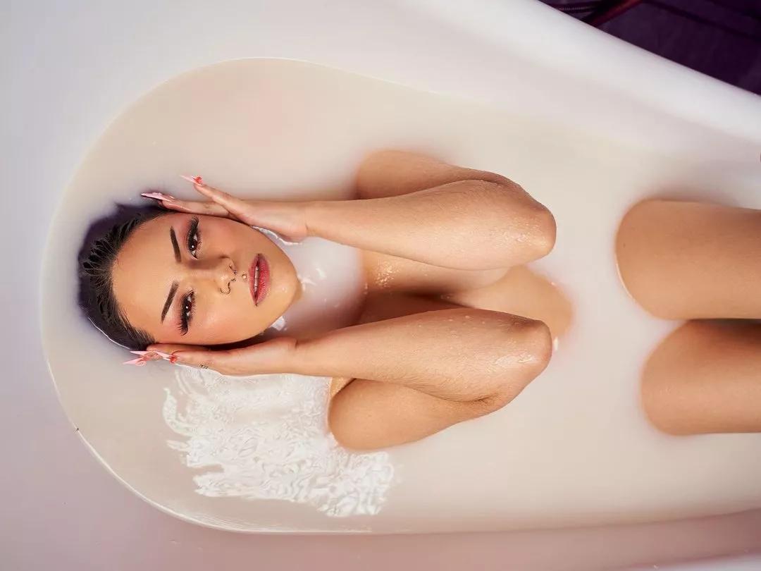 MissElektra20 from Streamate