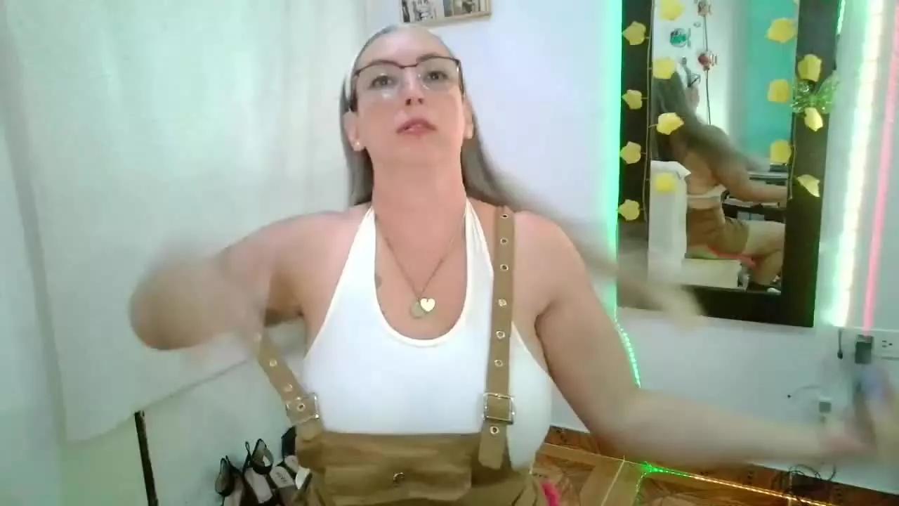 NathalyEva