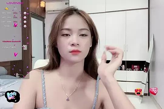 ------luna------ from StripChat