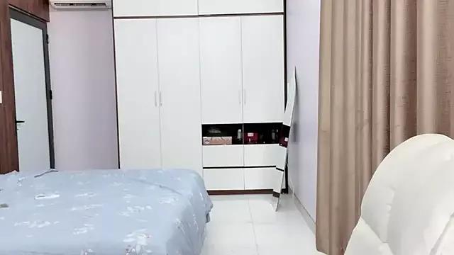------luna------ from StripChat