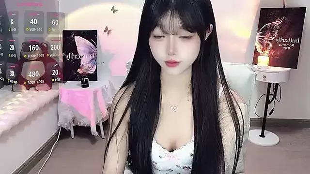Girls: discover live performances with matured cam models, from teasing to fixations, in a variety of stunning live sex cams.
