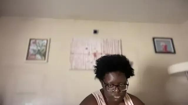 -Yagurlwest from StripChat is Freechat