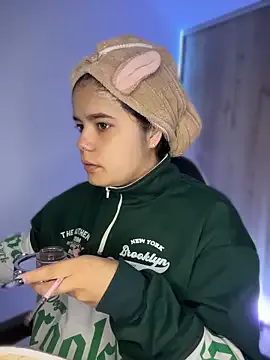 2Angela_
