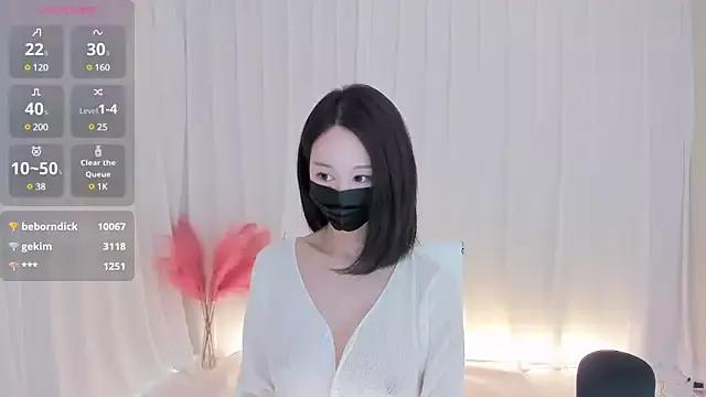33bellla333 from StripChat