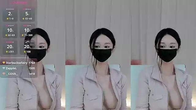 33bellla333 from StripChat