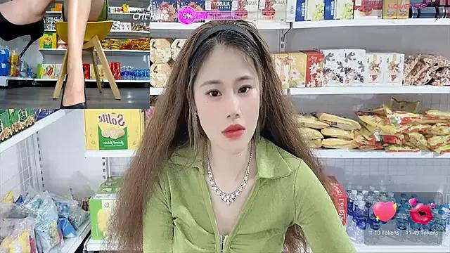 _7Eleven_ from StripChat is Freechat