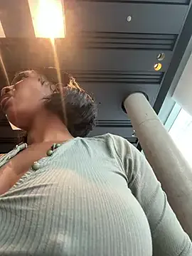 ___Nessa on StripChat