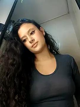 Girls: discover live performances with matured cam models, from teasing to fixations, in a variety of stunning live sex cams.