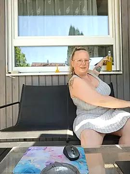 _Becca_und_Nimmersatt_ from StripChat is Freechat