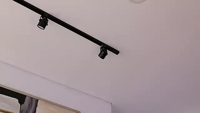 Girls: discover live performances with matured cam models, from teasing to fixations, in a variety of stunning live sex cams.