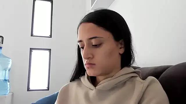 Girls: discover live performances with matured cam models, from teasing to fixations, in a variety of stunning live sex cams.