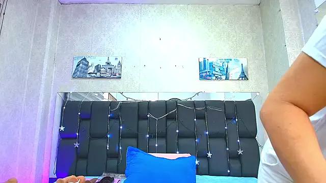 Girls: discover live performances with matured cam models, from teasing to fixations, in a variety of stunning live sex cams.