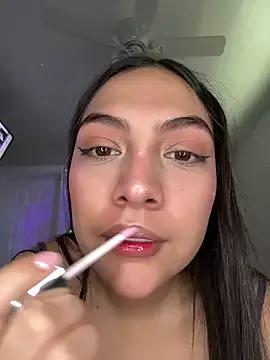 Girls: discover live performances with matured cam models, from teasing to fixations, in a variety of stunning live sex cams.