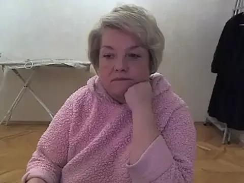 Girls: discover live performances with matured cam models, from teasing to fixations, in a variety of stunning live sex cams.
