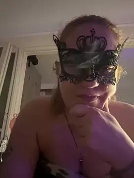 Girls: discover live performances with matured cam models, from teasing to fixations, in a variety of stunning live sex cams.