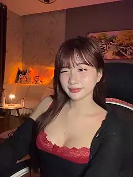 Girls: discover live performances with matured cam models, from teasing to fixations, in a variety of stunning live sex cams.